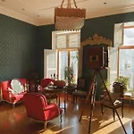 Готель Esther House Museum