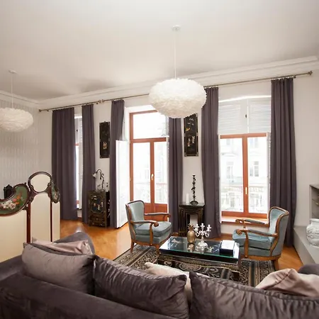 Hotel Esther House Museum *