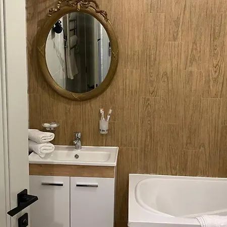 Отель Esther House Museum