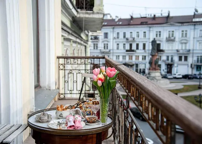 Esther House Museum Отель Одесса