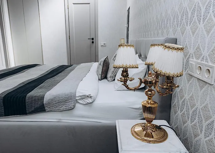 Hotel Esther House Museum *