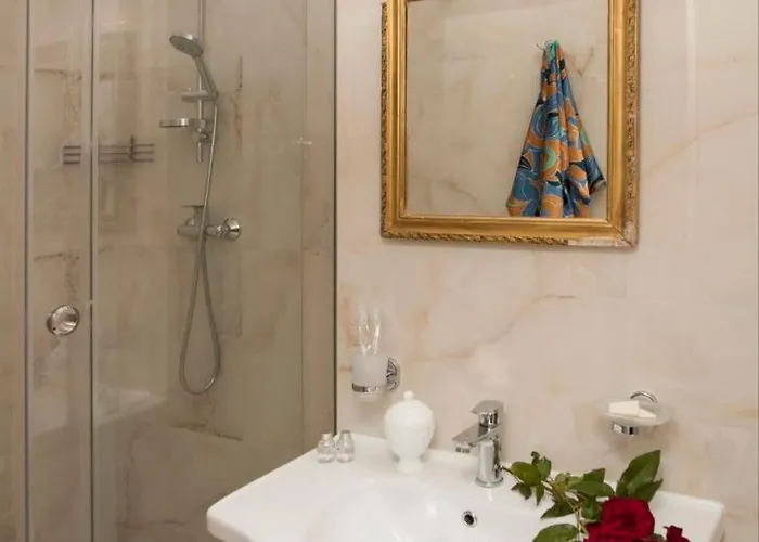 Esther House Museum Hotel