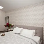 Esther House Museum Hotel *
