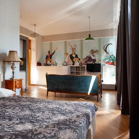 Hotel Esther House Museum